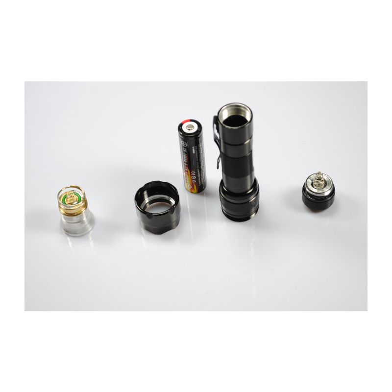 UltraFire WF-502B LED lommelygte 1300 lumens robust design camping og vandring gratis forsendelse