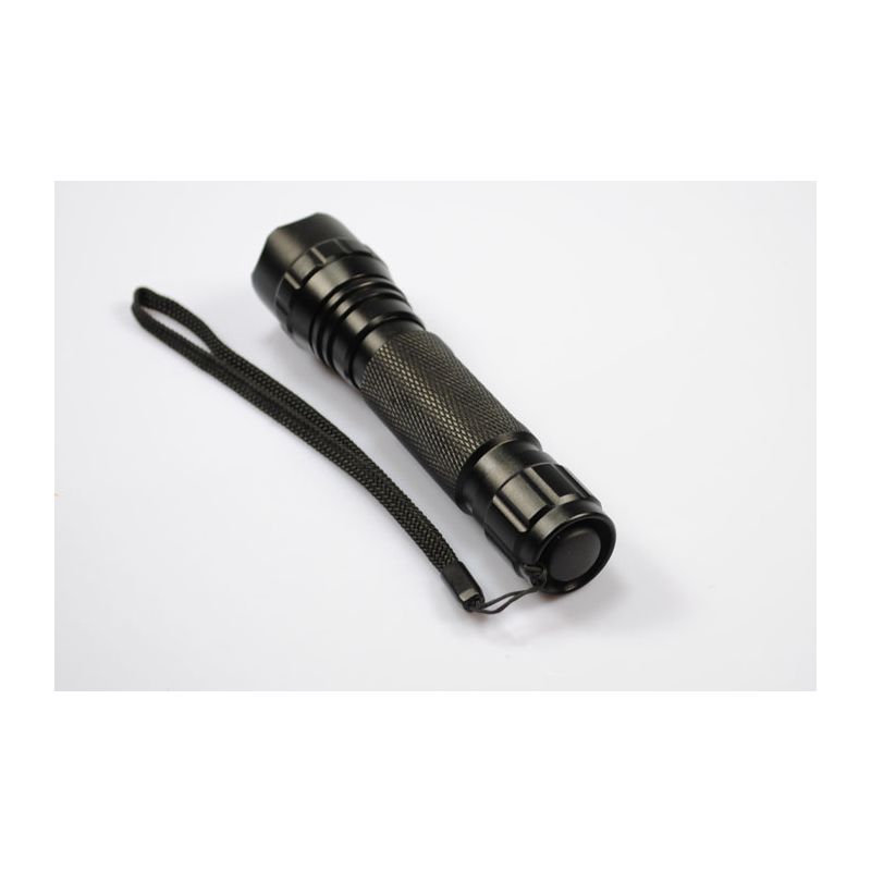 ULTRAFIRE WF-501B LED lommelygte 1300 lumen fem tilstande robust konstruktion camping og udendørs eventyr