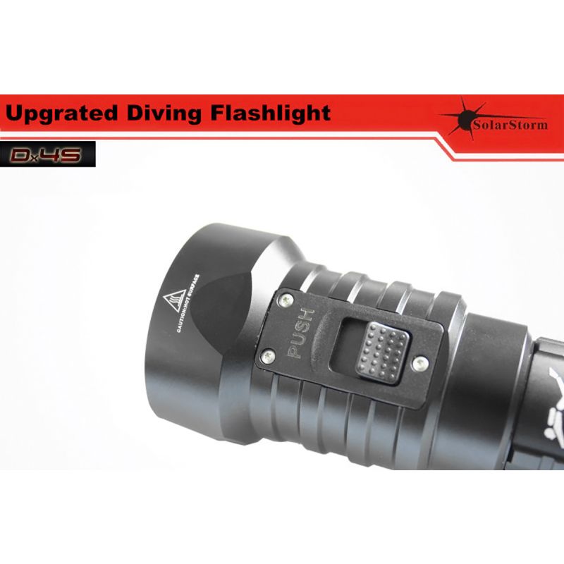 Oplev Solarstorm DX4S 4xU2 3200-lumen undervandslommelygte ideel til dykkerentusiaster med holdbar IPX8 design