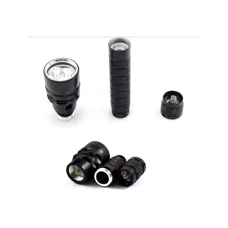 UltraFire Vandtæt 100m Dykkerlommelygte 6000LM XML T6 LED Robust Konstruktion til Dybhavsdykning Snorkling