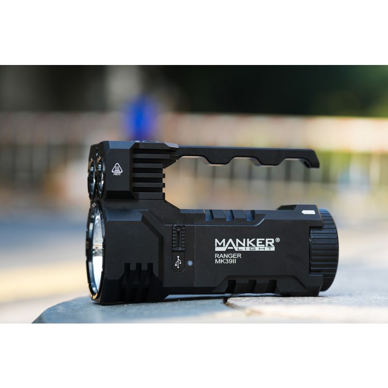 Manker Ranger MK39 II USB genopladelig bærbar lommelygte combo spotlight floodlight robust anodiseret design
