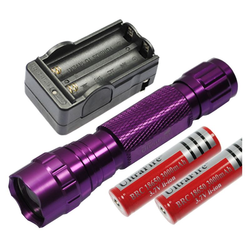 UltraFire 501b LED lommelygte 1300 Lumens til udendørsentusiaster med fem lysfunktioner og aluminiumdesign