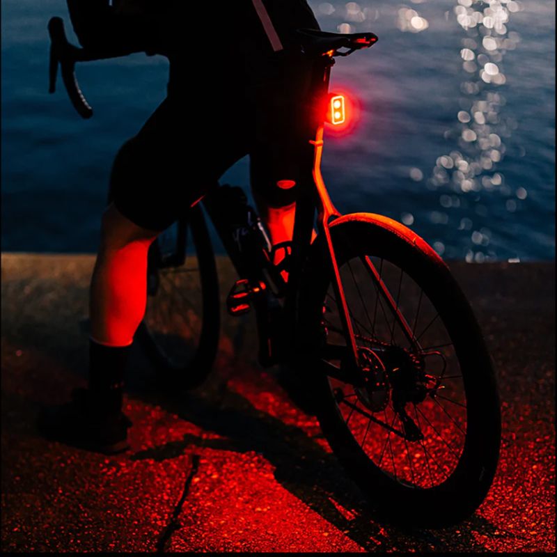 Magicshine SEEMEE300 Smart Baglygte 300 Lumen IPX6 Vandtæt LED for Cykelsikkerhed og 360° Synlighed
