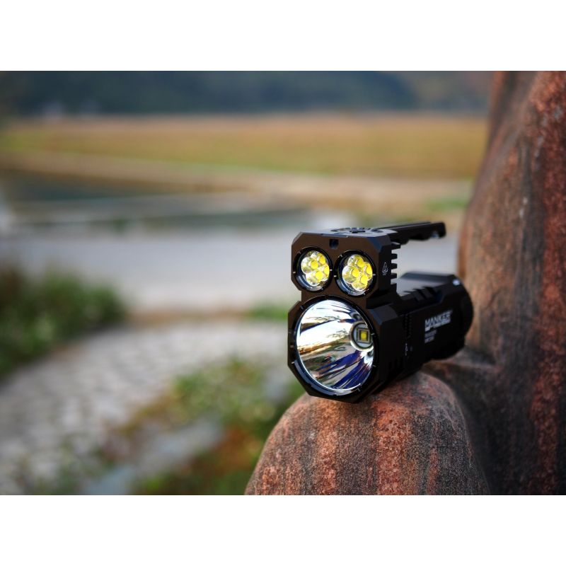Manker Ranger MK39 II USB genopladelig bærbar lommelygte combo spotlight floodlight robust anodiseret design