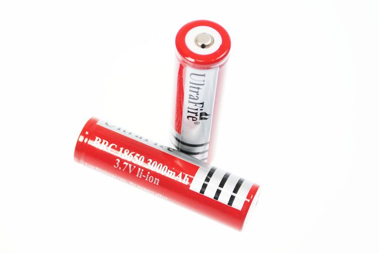 Ultrafire BRC 3000mAh 3.7V Li-Ion Høj Kapacitet Genopladeligt Batteri til Lommelygter og Bærbare Gadgets