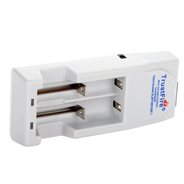 TrustFire TR-001 Li-ion batterioplader til 18650 14500 16340 med samtidig opladning og sikkerhedsfunktioner