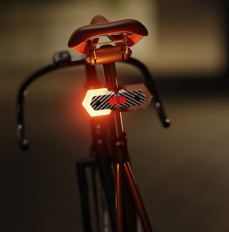 CarryBright kulfiber 4 stk. cykelbaglygter med blinklys, USB-genopladelige cykelblinklys for og bag, skarp LED-sikkerhedslys, trådløs fjernbetjening, vandtætte cykelblinklys til elcykel