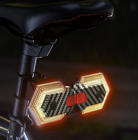 CarryBright kulfiber 4 stk. cykelbaglygter med blinklys, USB-genopladelige cykelblinklys for og bag, skarp LED-sikkerhedslys, trådløs fjernbetjening, vandtætte cykelblinklys til elcykel